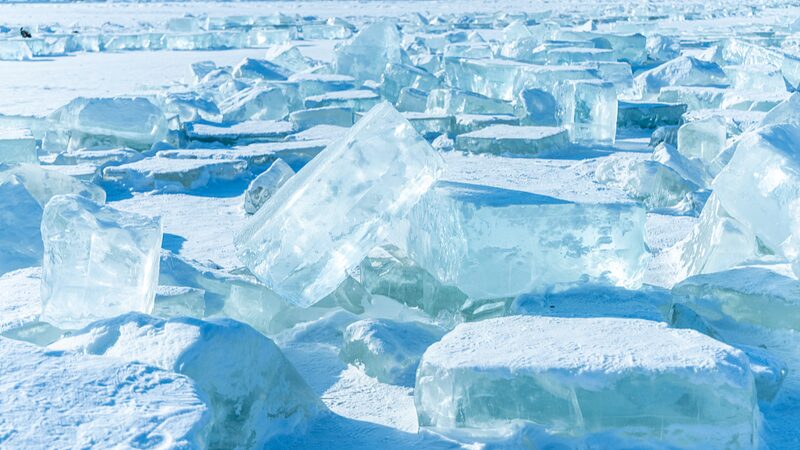 Harbins_Diamond_Sea_A_Glittering_Winter_Wonderland_on_the_Songhua_River - Khabar Asia Harbin's 'Diamond Sea': A Glittering Winter Wonderland on the Songhua River