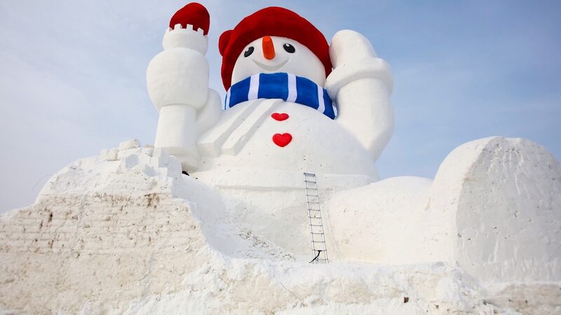 Harbins_Giant_Snowman_Signals_Start_of_Winter_Tourism_Season - Khabar Asia Harbin's Giant Snowman Signals Start of Winter Tourism Season