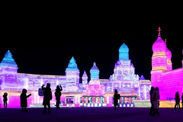 Harbin’s Ice and Snow World Captivates Visitors with Spectacular Sculptures Harbin's Ice and Snow World Captivates Visitors with Spectacular Sculptures video poster