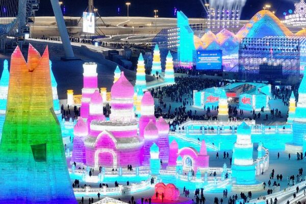 Harbin’s Ice and Snow World Mesmerizes Visitors with Stunning Sculptures Harbin's Ice and Snow World Mesmerizes Visitors with Stunning Sculptures video poster
