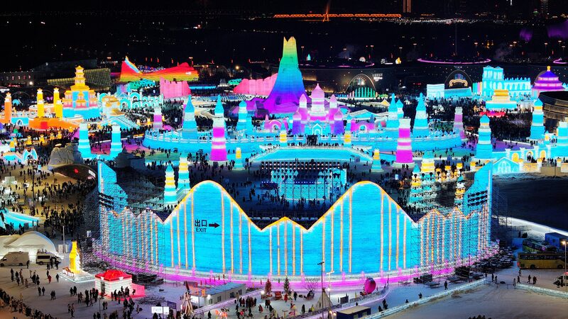 Harbins_Ice_and_Snow_World_Transforms_into_Year-Round_Wonderland - Khabar Asia Harbin's Ice and Snow World Transforms into Year-Round Wonderland