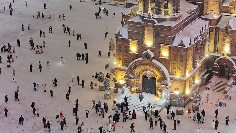Harbins_St_Sophia_Cathedral_Transforms_into_Winter_Wonderland_Amid_Snowstorm - Khabar Asia Harbin's St. Sophia Cathedral Transforms into Winter Wonderland Amid Snowstorm