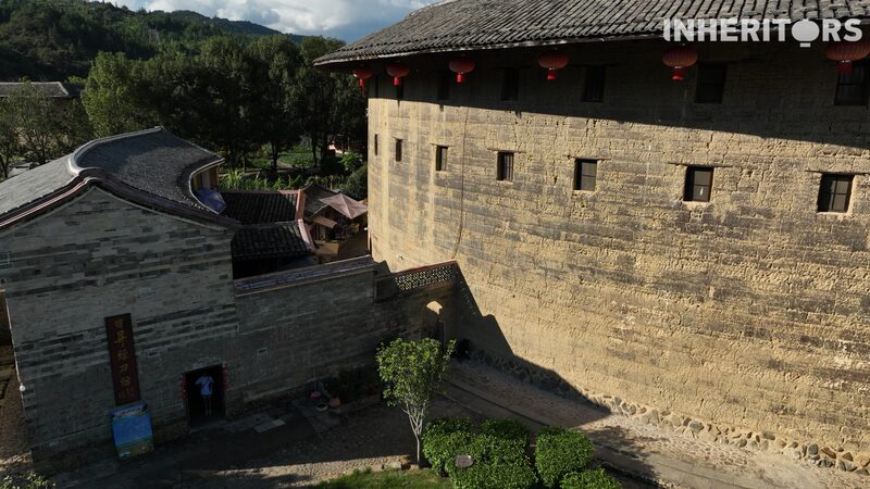 Harmony_in_Stone_and_Earth_The_Craftsmanship_of_Tulou_Construction - Khabar Asia Harmony in Stone and Earth: The Craftsmanship of Tulou Construction