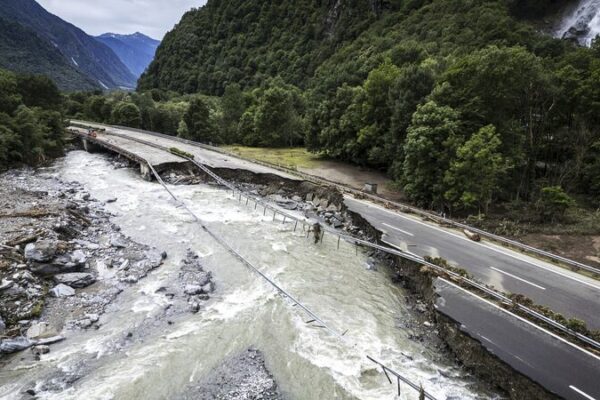 Heavy Rains Trigger Severe Floods and Landslides in Switzerland Heavy Rains Trigger Severe Floods and Landslides in Switzerland