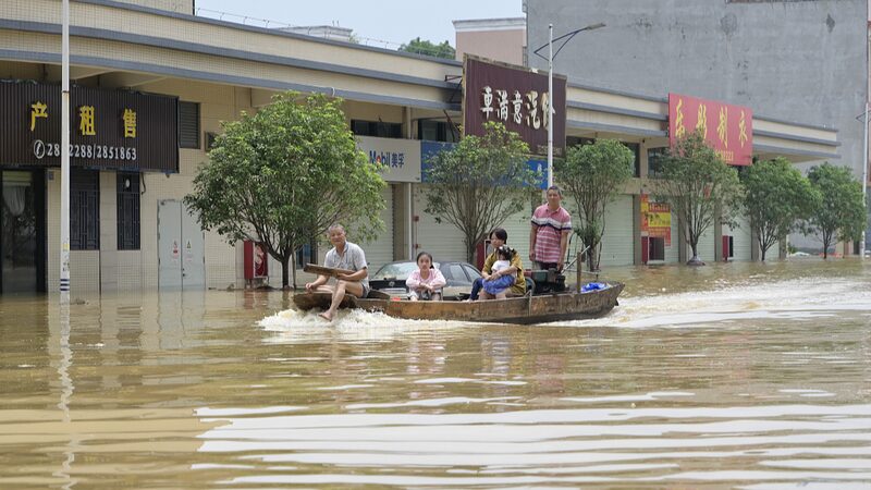 Heavy_Rainstorms_in_Guangdong_Claim_3_Lives_11_Missing - Khabar Asia Heavy Rainstorms in Guangdong Claim 3 Lives, 11 Missing