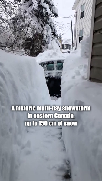 Historic Snowfall Paralyzes Canada's Atlantic Coast, Buries Nova Scotia video poster