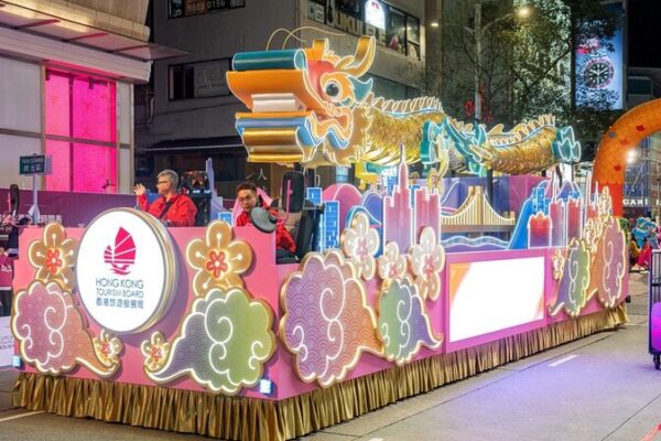 Hong Kong’s Grand Float Parade Welcomes the Year of the Dragon Hong Kong's Grand Float Parade Welcomes the Year of the Dragon