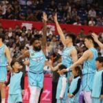 Hu_Mingxuan_Scores_40_as_Guangdong_Edges_Qingdao_118_113_in_CBA_Thriller