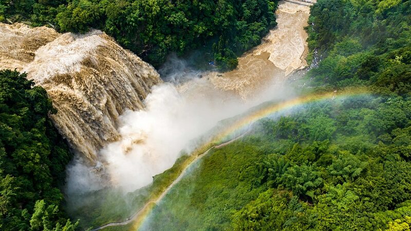 Huangguoshu_Waterfall_Achieves_Record_Flow_Rate_in_2024 - Khabar Asia Huangguoshu Waterfall Achieves Record Flow Rate in 2024