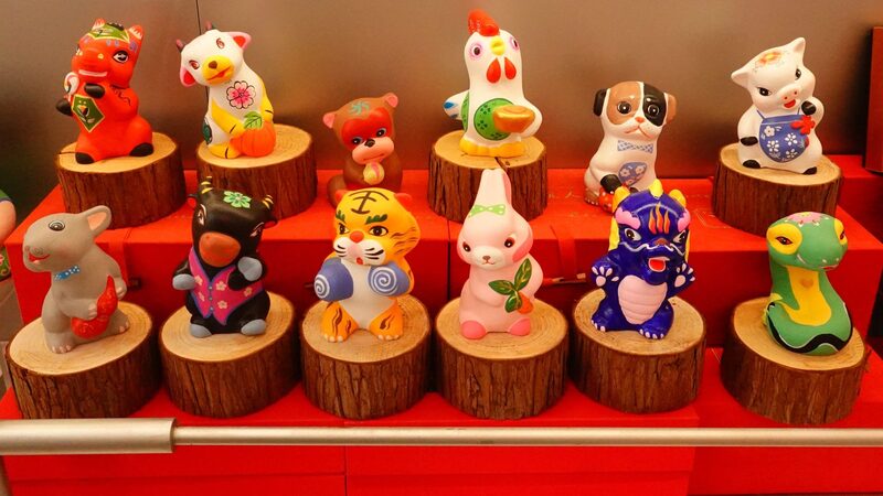 Huishan_Clay_Figurines__A_400_Year_Old_Tradition_Captivating_Tourists_in_Wuxi_poster - Khabar Asia Huishan_Clay_Figurines__A_400_Year_Old_Tradition_Captivating_Tourists_in_Wuxi video poster