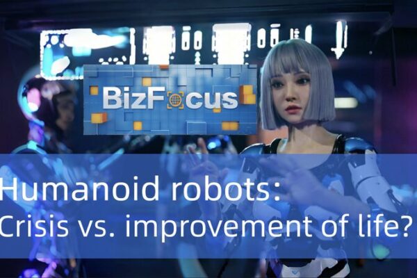 Humanoid_Robots__Revolutionizing_Industries_and_Life