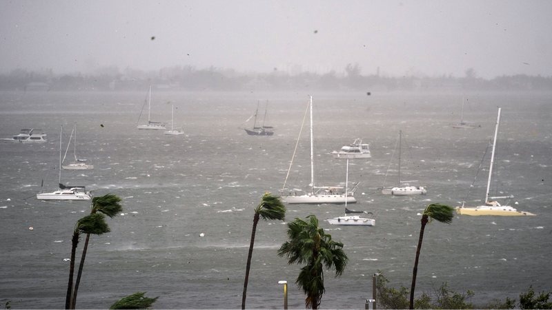 Hurricane_Milton_Makes_Landfall_Near_Siesta_Key__Florida__as_Category_3_Storm - Khabar Asia Hurricane_Milton_Makes_Landfall_Near_Siesta_Key__Florida__as_Category_3_Storm