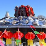 Ice_Fishing_Season_Kicks_Off_in_NE_China_s_Heilongjiang_with_Massive_First_Catch video poster