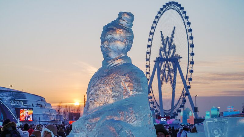 Ice_Terracotta_Warriors_Dazzle_Visitors_in_Harbin - Khabar Asia Ice_Terracotta_Warriors_Dazzle_Visitors_in_Harbin