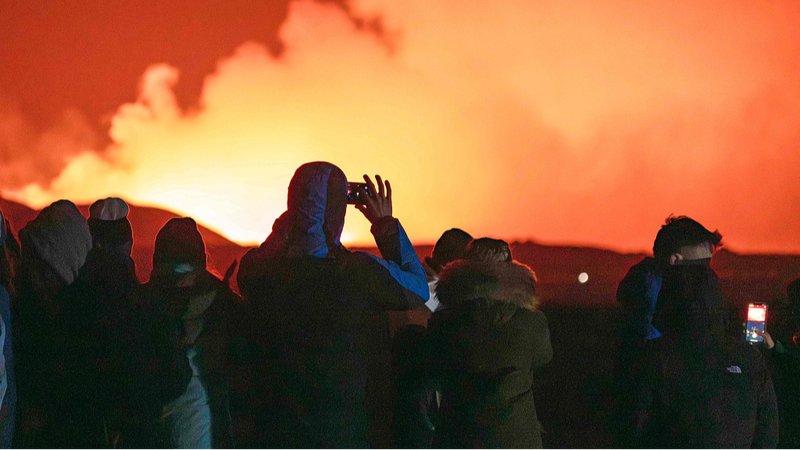 Icelands_Volcanic_Eruption_Weakens_as_Defenses_Hold_Global_Eyes_Watch_Closely - Khabar Asia Iceland's Volcanic Eruption Weakens as Defenses Hold; Global Eyes Watch Closely