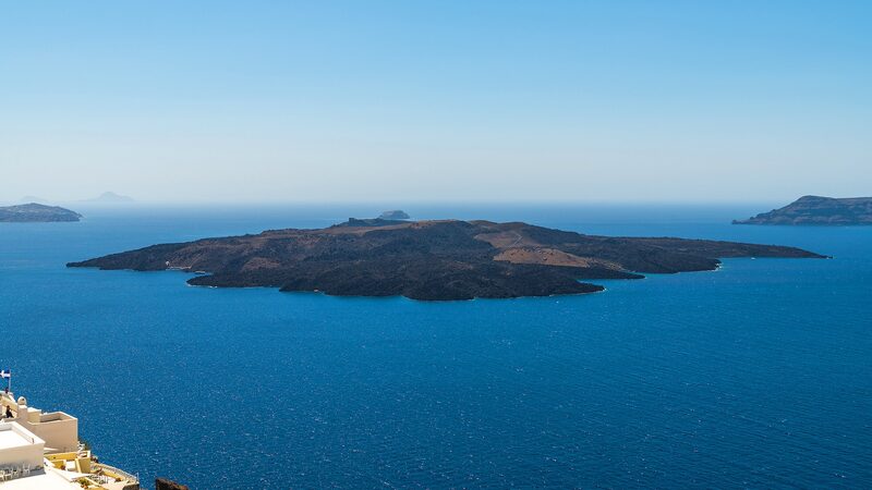 Increased_Volcanic_Activity_Sparks_Concerns_in_Greece_s_Santorini - Khabar Asia Increased_Volcanic_Activity_Sparks_Concerns_in_Greece_s_Santorini