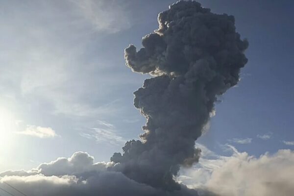Indonesia’s Mount Lewotobi Erupts Again, Worsens Air Quality Indonesia_s_Mount_Lewotobi_Erupts_Again__Worsens_Air_Quality