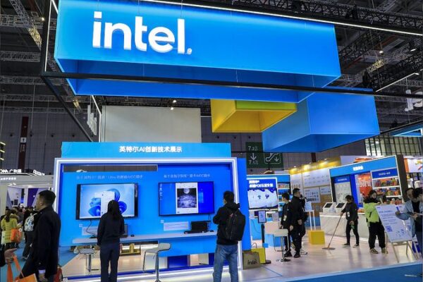 Intel Reports $7 Billion Loss in Chip-Making Unit Amidst Push to Reclaim Industry Lead Intel Reports $7 Billion Loss in Chip-Making Unit Amidst Push to Reclaim Industry Lead