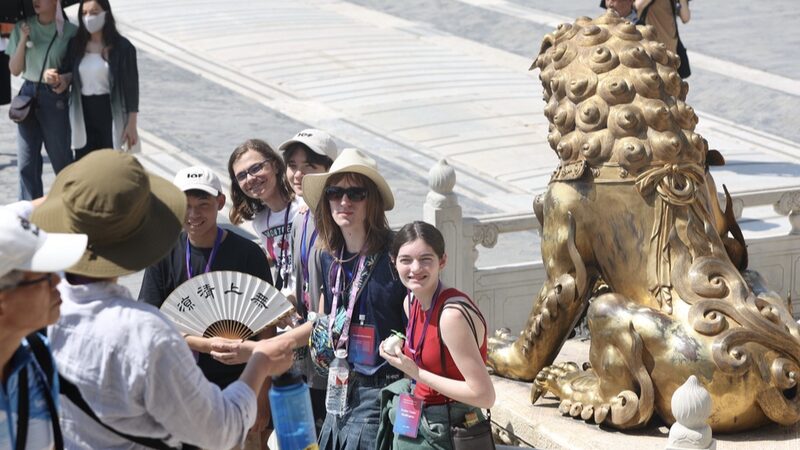 Iowa_Students_Embark_on_Cultural_Exchange_Journey_in_Beijing - Khabar Asia Iowa Students Embark on Cultural Exchange Journey in Beijing