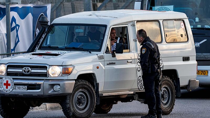 Israel_Releases_90_Palestinian_Prisoners_in_Ceasefire_Exchange - Khabar Asia Israel_Releases_90_Palestinian_Prisoners_in_Ceasefire_Exchange