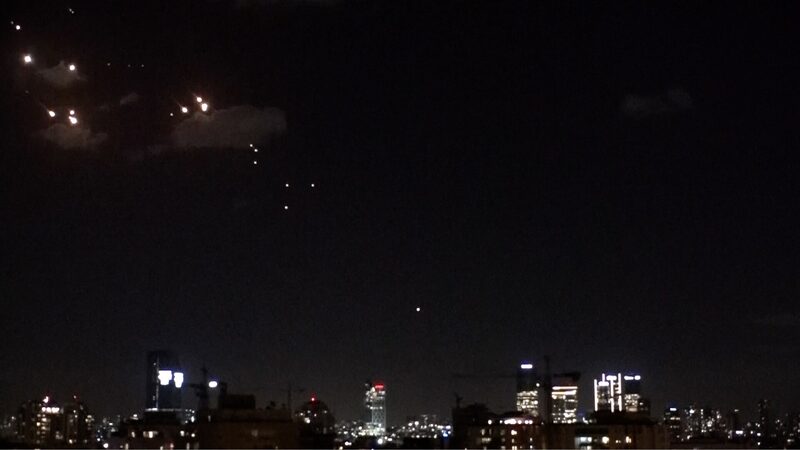 Israel_and_U_S__Vow_Retaliation_as_Iran_Concludes_Missile_Attack_poster - Khabar Asia Israel_and_U_S__Vow_Retaliation_as_Iran_Concludes_Missile_Attack video poster