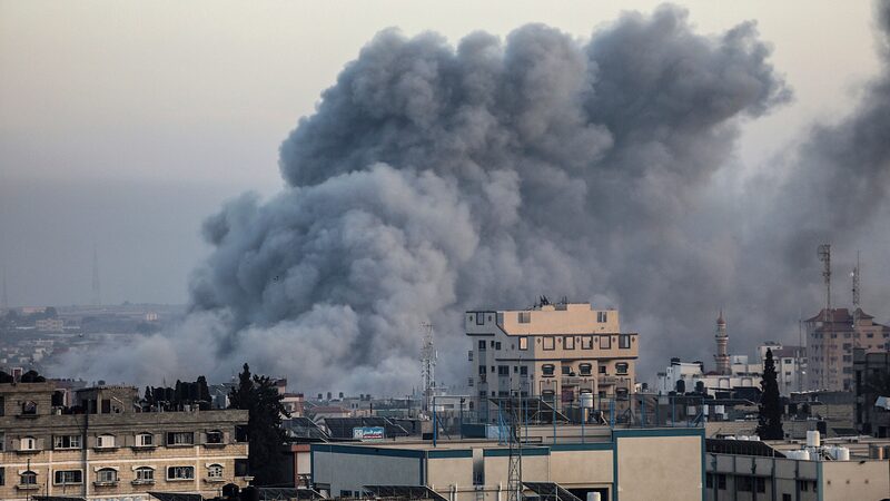 Israeli_Airstrikes_Resume_in_Gaza_After_Truce_Talks_Collapse_poster - Khabar Asia Israeli Airstrikes Resume in Gaza After Truce Talks Collapse video poster