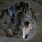 Israeli_Strike_in_Jabalia_Kills_33_Amid_Escalating_Middle_East_Tensions video poster