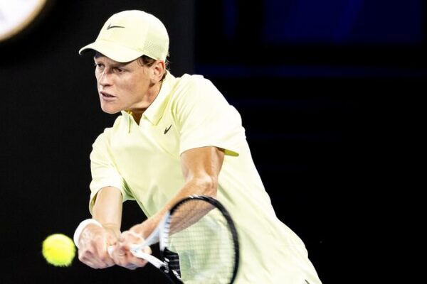 Jannik Sinner Dominates De Minaur to Reach Australian Open Semifinals Jannik_Sinner_Dominates_De_Minaur_to_Reach_Australian_Open_Semifinals
