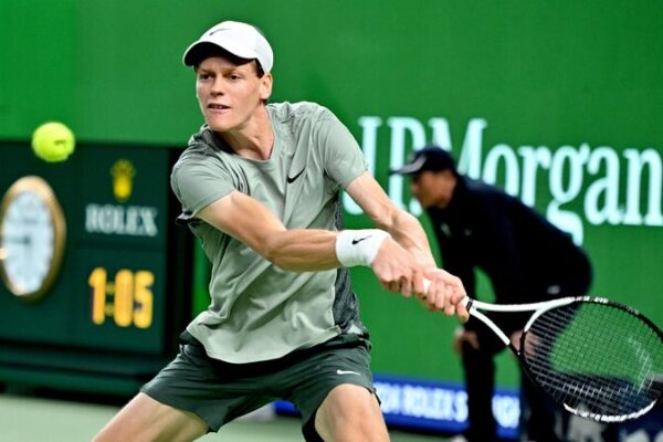 Jannik_Sinner_Sets_Up_Shanghai_Showdown_with_Novak_Djokovic