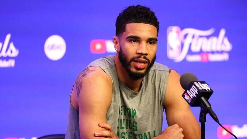 Jayson_Tatum_Embraces_Pressure_as_Celtics_Aim_for_18th_NBA_Title - Khabar Asia Jayson Tatum Embraces Pressure as Celtics Aim for 18th NBA Title