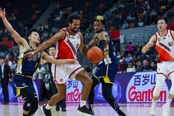 Jiangsu_Dragons_Secure_First_Win_of_Season_in_Upset_Over_Guangdong_Southern_Tigers