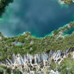 Jiuzhaigou_s_Enchanting_Beauty_Unveiled__A_Tour_with_Director_Zhao_Demeng video poster