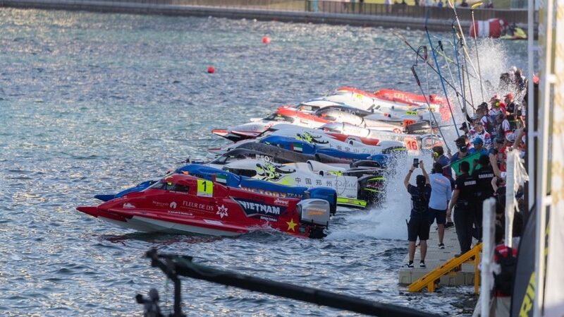 Jonas_Andersson_Triumphs_as_F1H2O_World_Championship_Concludes_in_Sharjah_poster - Khabar Asia Jonas_Andersson_Triumphs_as_F1H2O_World_Championship_Concludes_in_Sharjah video poster