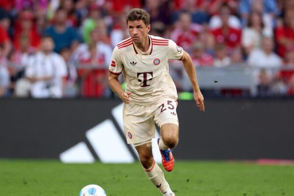 Kane, Müller Propel Bayern Munich to 2-0 Victory Over Freiburg Kane__Mu_ller_Propel_Bayern_Munich_to_2_0_Victory_Over_Freiburg