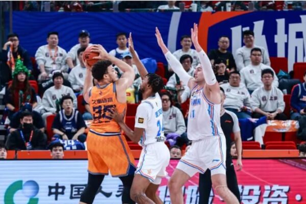 Kenneth Lofton Jr. Leads Shanghai Sharks to Ninth Straight Victory Kenneth_Lofton_Jr__Leads_Shanghai_Sharks_to_Ninth_Straight_Victory