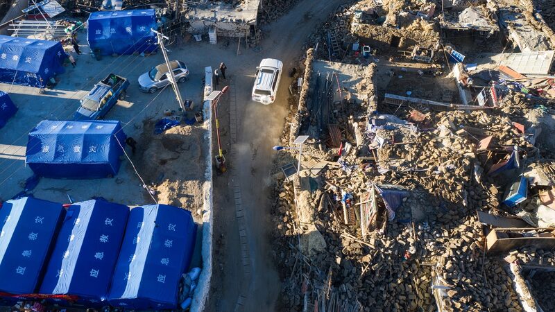 Key_Services_Restored_in_China_s_Quake_Hit_Xizang_Autonomous_Region