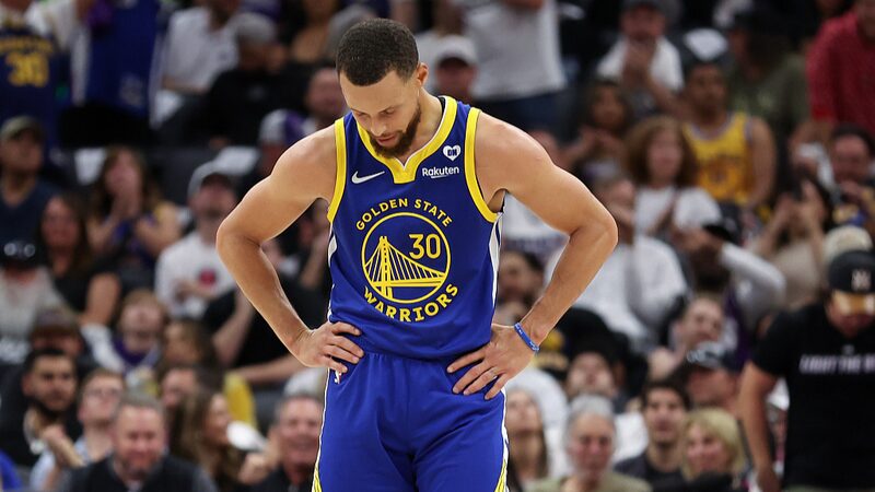 Kings_Dominate_Warriors_118-94_Eye_Playoff_Berth_Against_Pelicans - Khabar Asia Kings Dominate Warriors 118-94, Eye Playoff Berth Against Pelicans