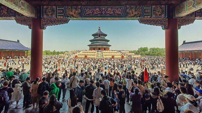 Labor_Day_Travel_Trends_Boost_Chinas_Economy - Khabar Asia Labor Day Travel Trends Boost China's Economy