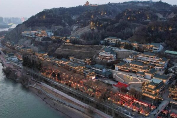 Lanzhou Celebrates Lunar New Year with Festive Fair Along Yellow River Lanzhou Celebrates Lunar New Year with Festive Fair Along Yellow River