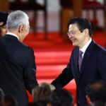 Lee_Hsien_Loong_Endorses_Lawrence_Wong_to_Lead_Singapore_s_Ruling_Party