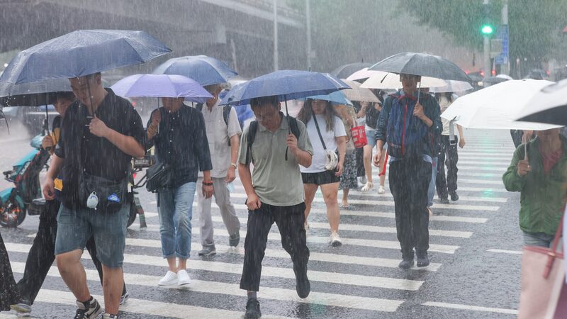 Level_IV_Emergency_Response_Activated_Amid_Torrential_Rains_in_Beijing_and_Neighboring_Regions - Khabar Asia Level_IV_Emergency_Response_Activated_Amid_Torrential_Rains_in_Beijing_and_Neighboring_Regions