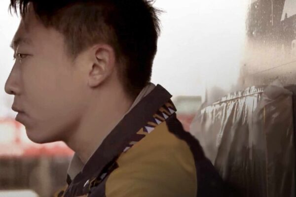 Li Jian’s Journey: Delivering Packages in Beijing’s Booming E-commerce Age Li Jian's Journey: Delivering Packages in Beijing's Booming E-commerce Age video poster