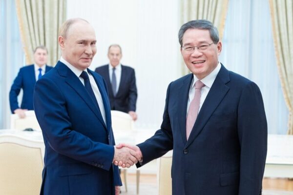 Li_Qiang_and_Putin_Vow_to_Expand_Cooperation_in_Emerging_Sectors