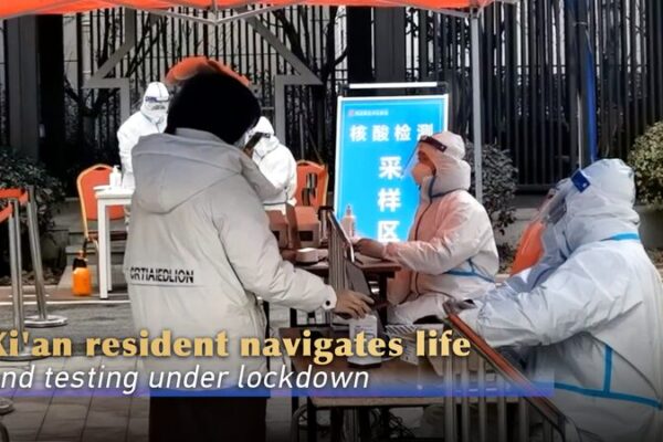Life Under Lockdown in Xi'an: A Resident's Perspective on Testing and Daily Life video poster