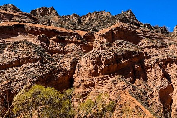 Longzhou Danxia: China’s Reddish Sandstone Marvel Stuns Visitors Longzhou Danxia: China's Reddish Sandstone Marvel Stuns Visitors