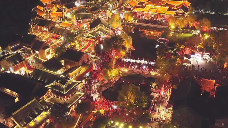 Luoyang_s_Luoyi_Ancient_City_Thrives_as_Night_Economy_Booms_During_Mid_Autumn_Festival video poster