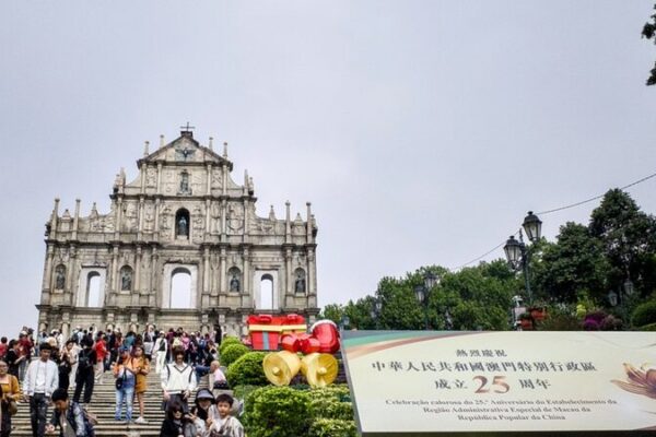 Macao_Celebrates_25th_Anniversary_of_Return_to_China_with_Tech_Advancements video poster