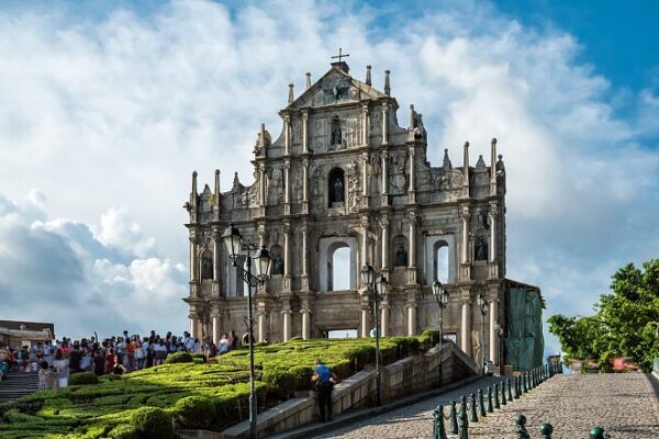 Macao’s Ruins of Saint Paul’s: A Timeless Blend of East and West Macao's Ruins of Saint Paul's: A Timeless Blend of East and West
