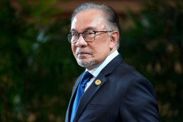 Malaysian PM Urges ASEAN-China Talks to Resolve South China Sea Disputes Malaysian PM Urges ASEAN-China Talks to Resolve South China Sea Disputes