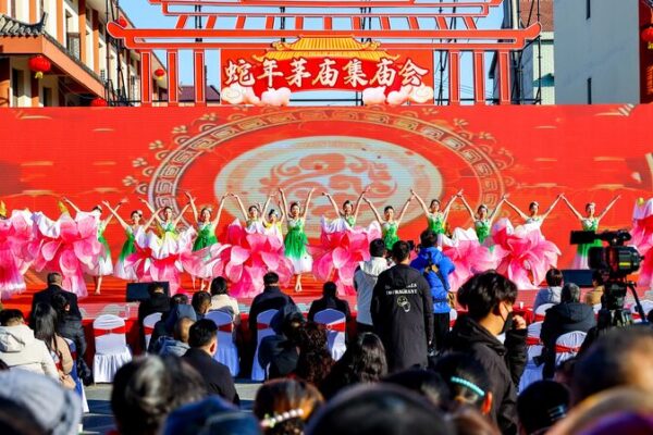 Maomiaoji Temple Fair Brings Festive Spirit to Wuhan’s Historic Street Maomiaoji_Temple_Fair_Brings_Festive_Spirit_to_Wuhan_s_Historic_Street